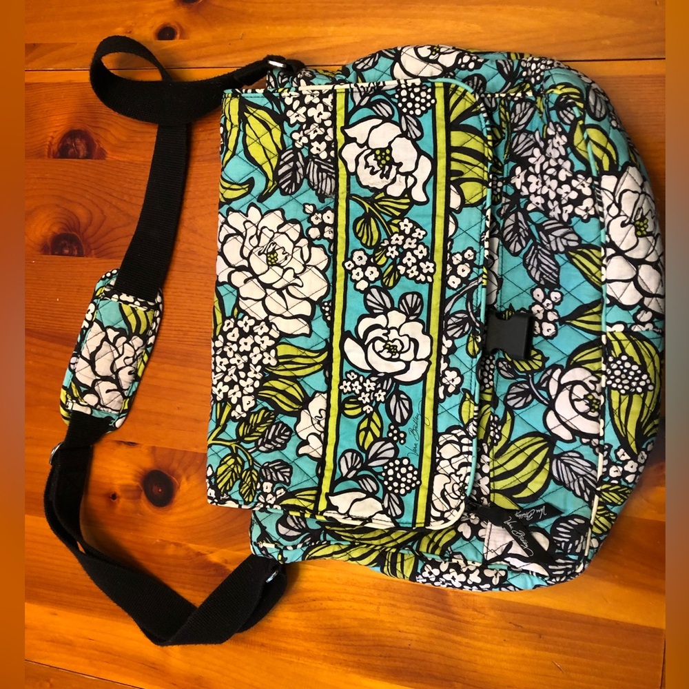 Vera Bradley messenger bag